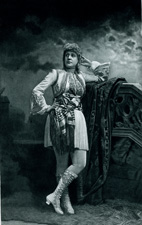 Marie Wainwright as Viola